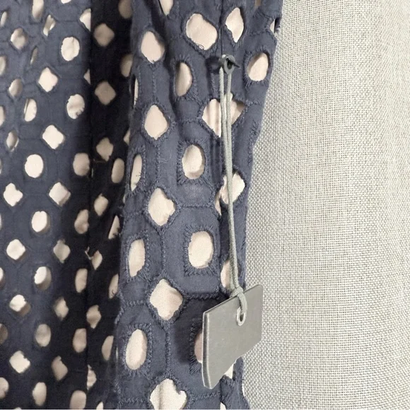 Vince Camuto Signature Pleated Eyelet Navy & Tan Sleeveless Dress, Size 12, NWT - Picture 7 of 11